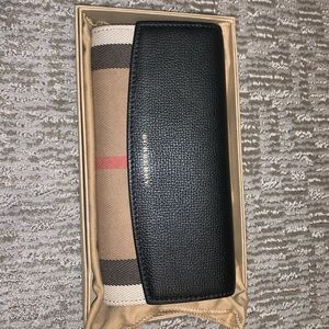 Burberry wallet